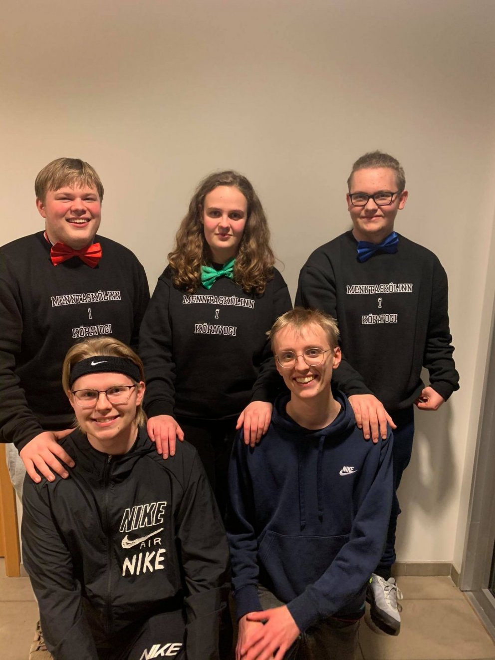 Egill Orri Elvarsson, Gunnheiður Guðmundsdóttir og Jason Máni Guðmundsson skipa lið MK og þjálfarar …