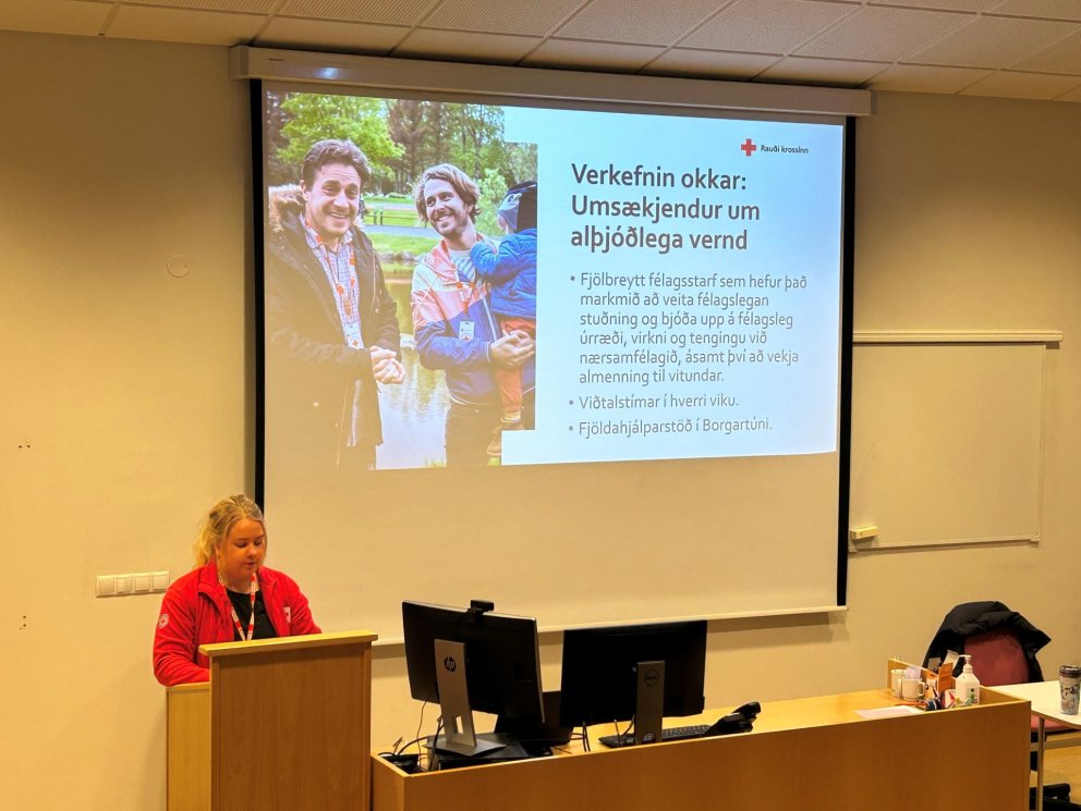 Kynning frá Rauða krossinum fyrir nemendur í félagsfræði