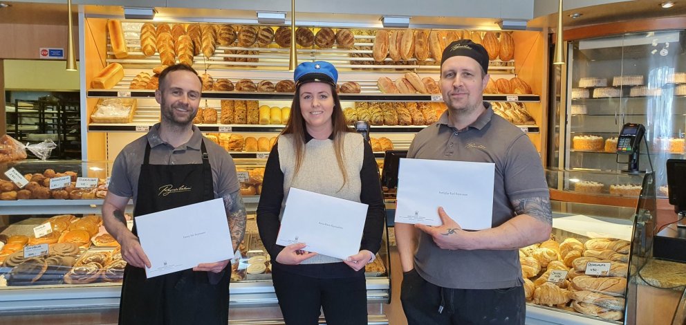 Systkini útskrifast