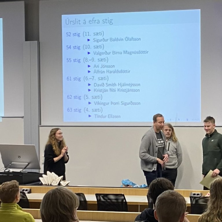 Tindur Eliasen í 4. sæti í stærðfræðikeppni framhaldsskólanna